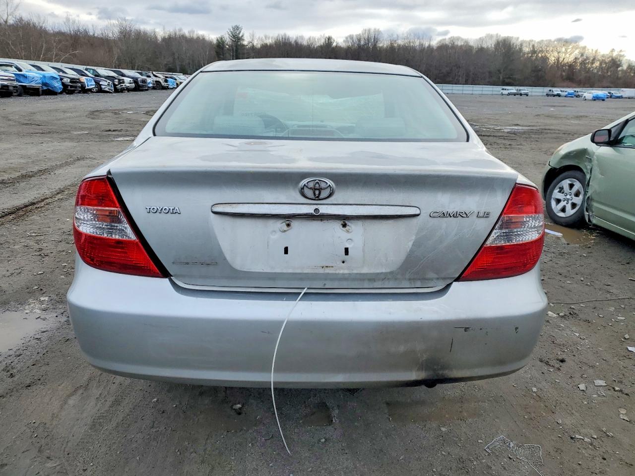 2002 TOYOTA CAMRY LE photo 6