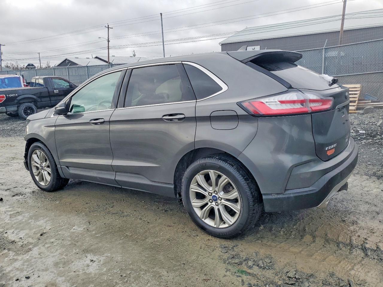2019 FORD EDGE TITANIUM photo 2