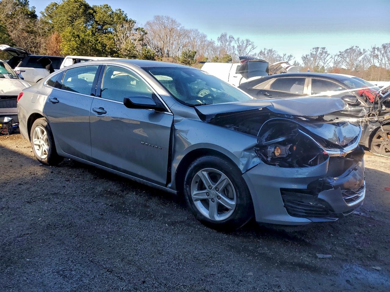 2024 CHEVROLET MALIBU LT photo 4
