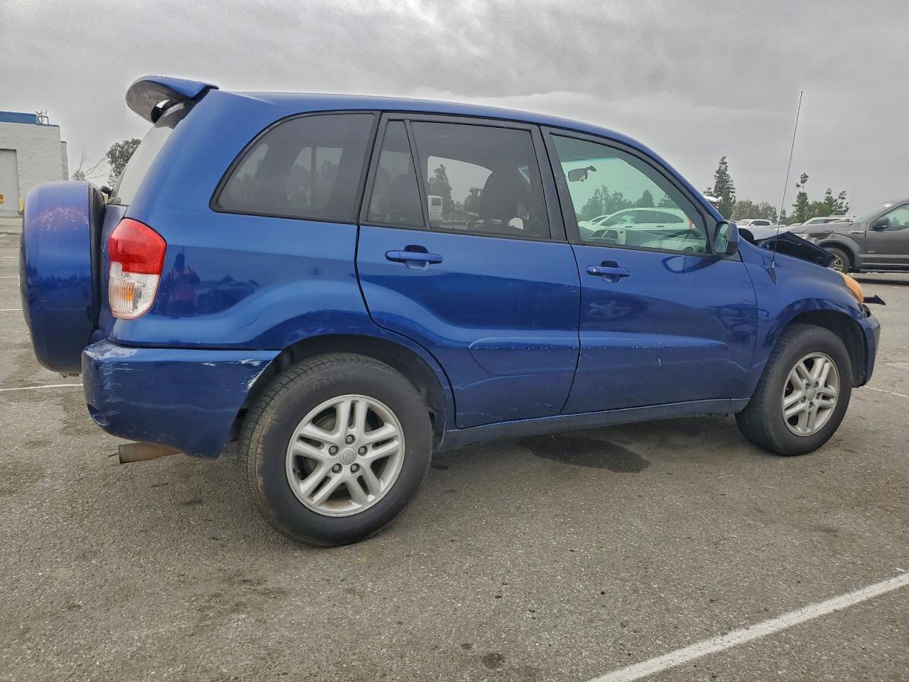 2002 TOYOTA RAV4 photo 3