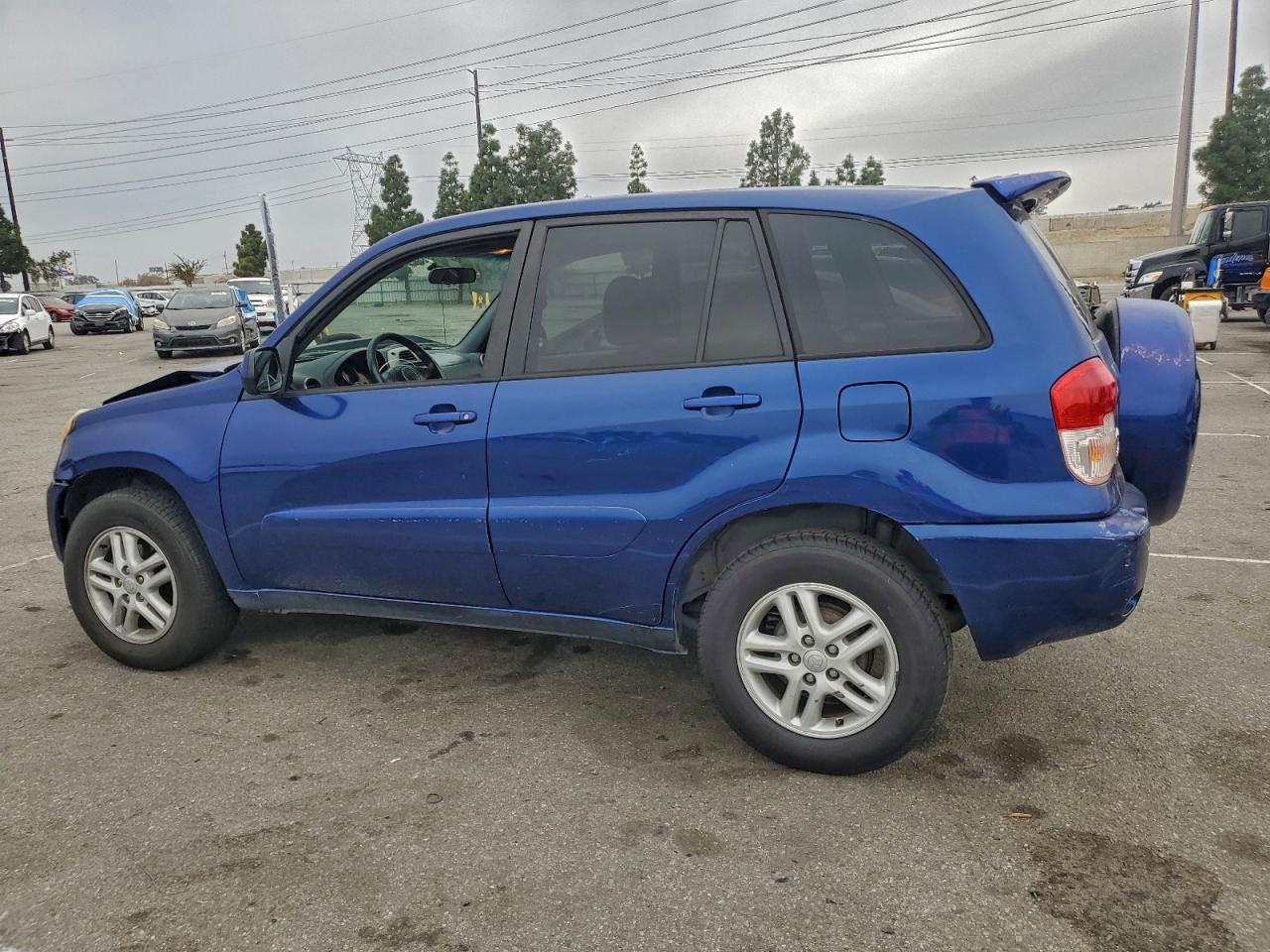 2002 TOYOTA RAV4 photo 2