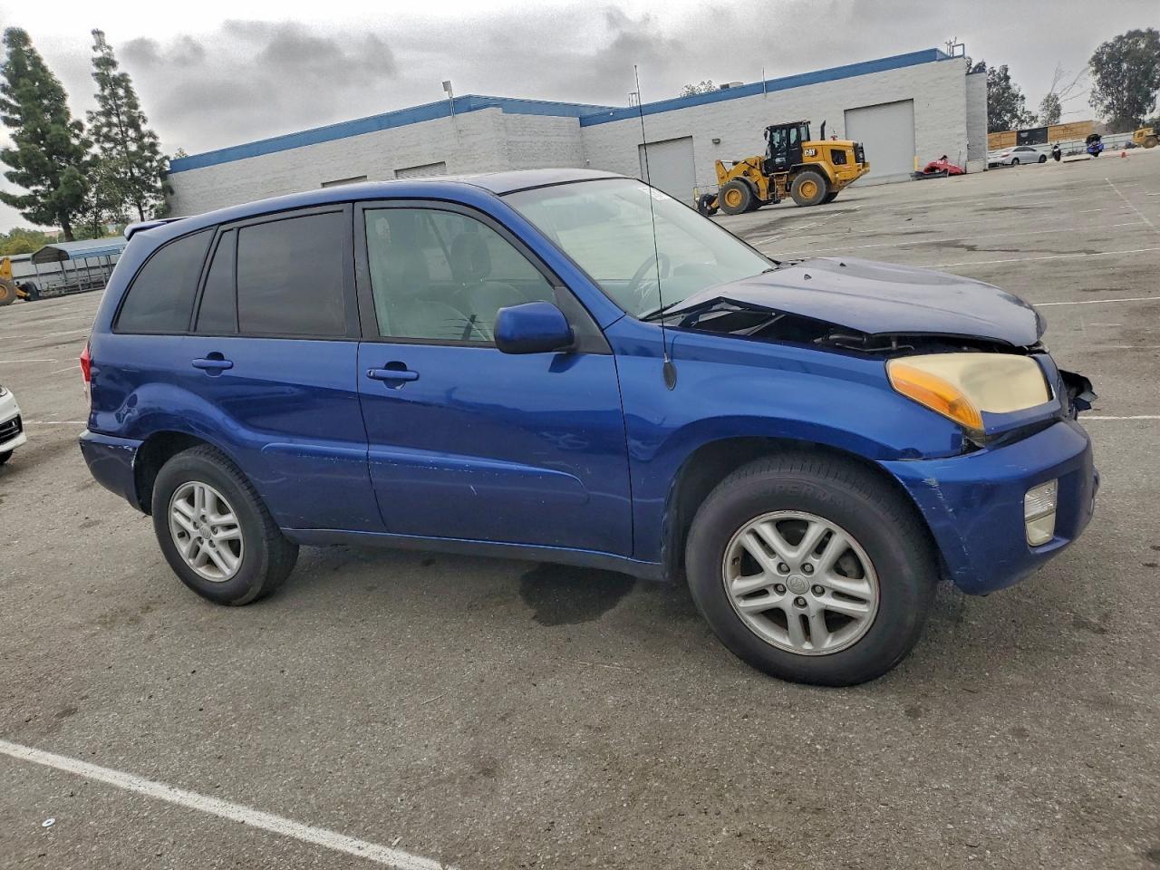 2002 TOYOTA RAV4 photo 4
