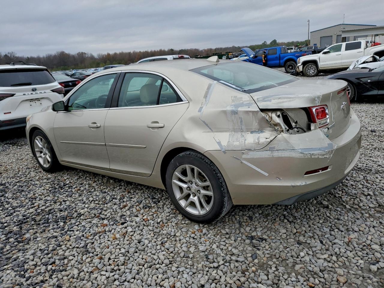 2014 CHEVROLET MALIBU 1LT photo 2