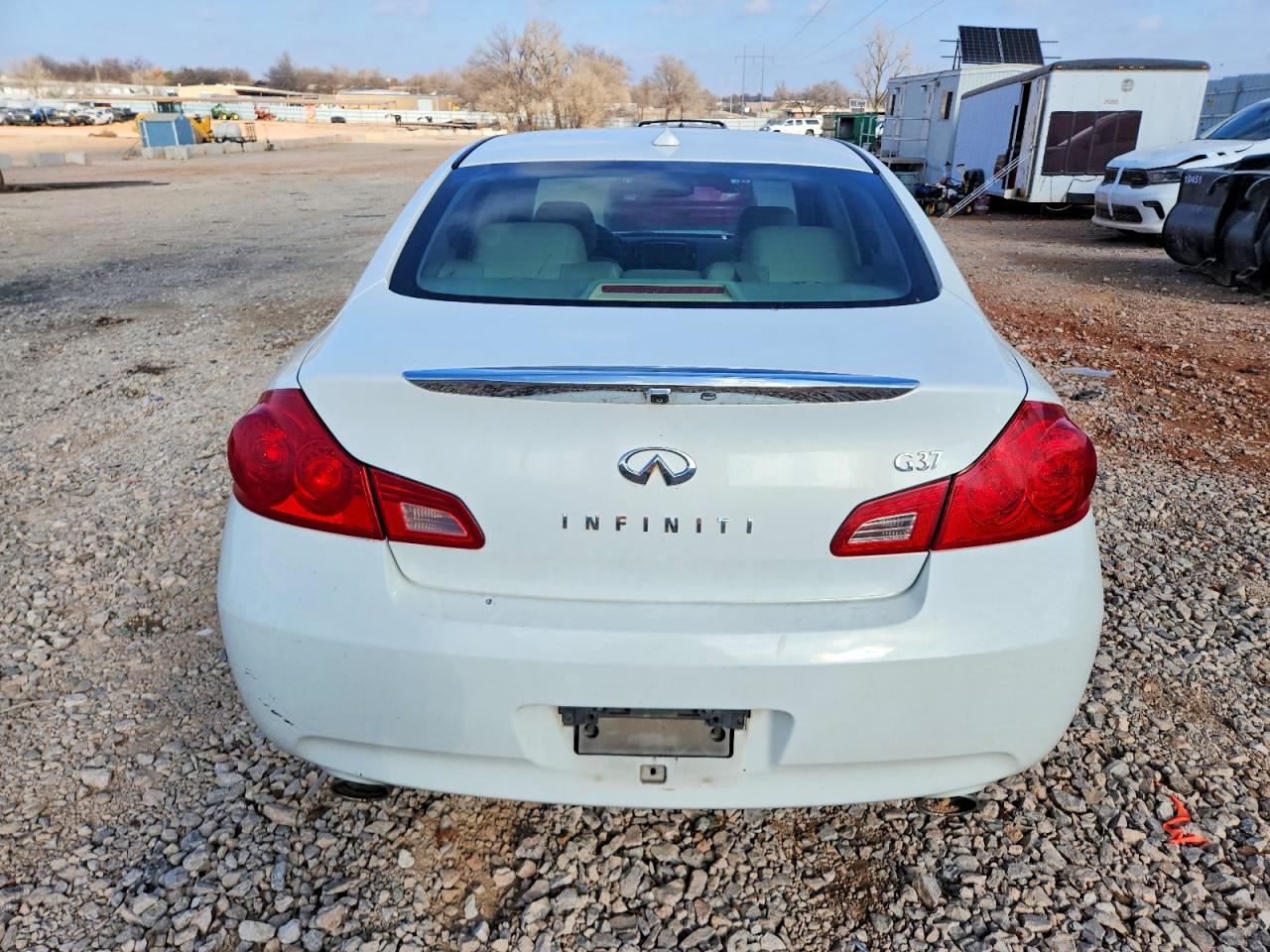2009 INFINITI G37 BASE photo 6