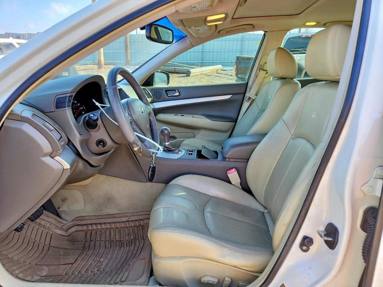2009 INFINITI G37 BASE photo 7