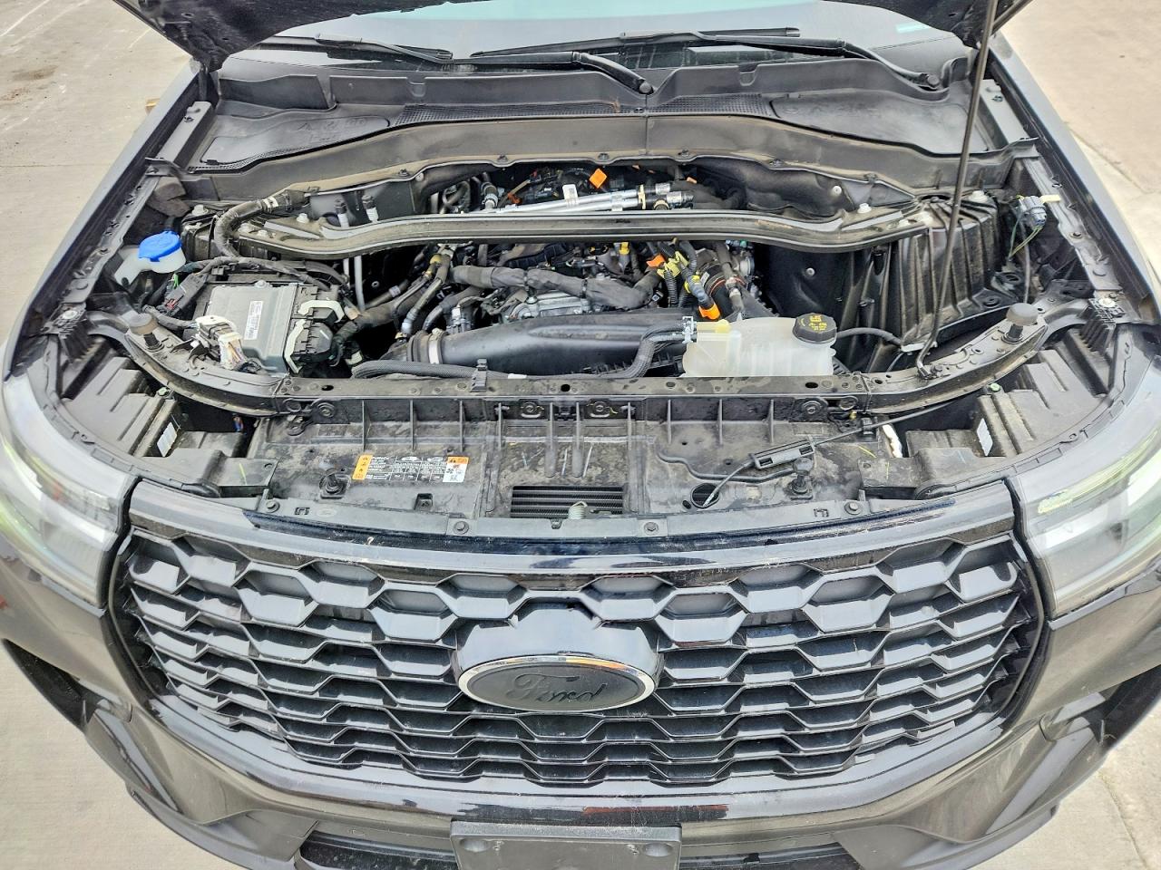 2025 FORD EXPLORER ST-LINE photo 11
