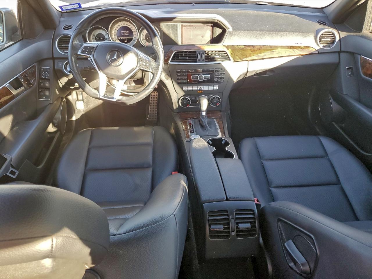 2013 MERCEDES-BENZ C 250 photo 8
