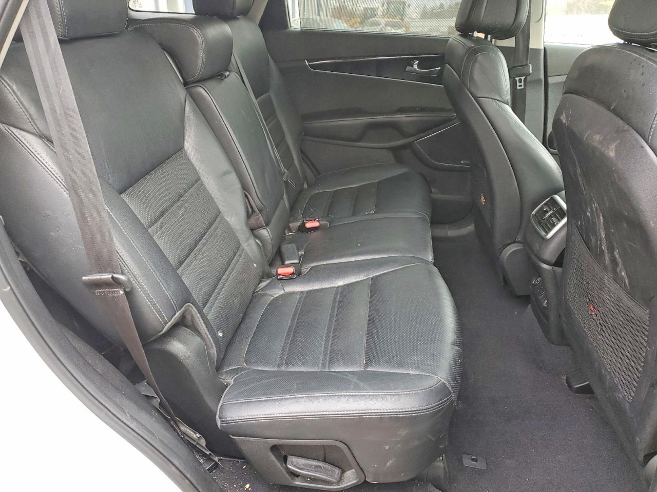 2016 KIA SORENTO SX photo 11