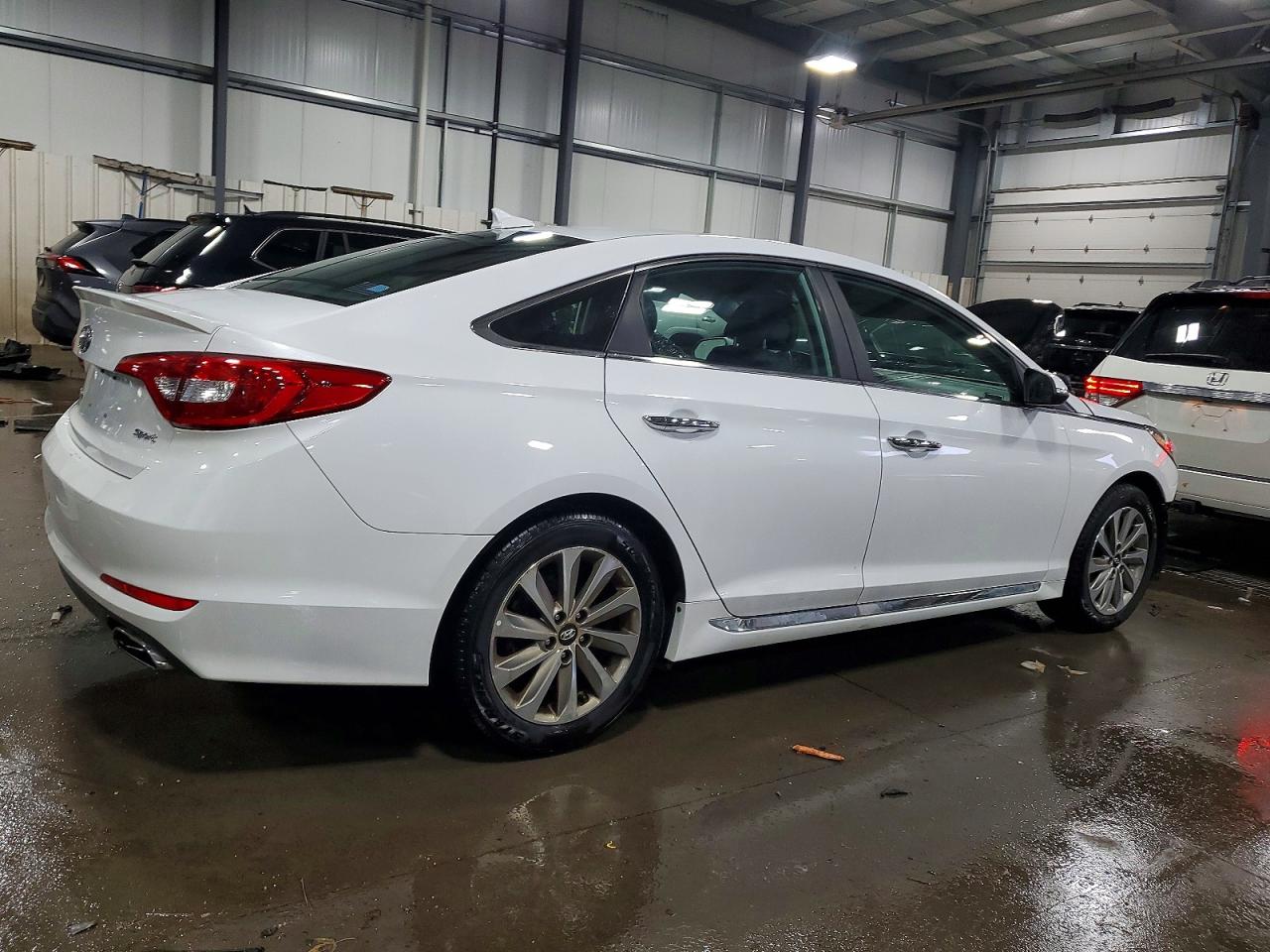 2015 HYUNDAI SONATA SPORT photo 3