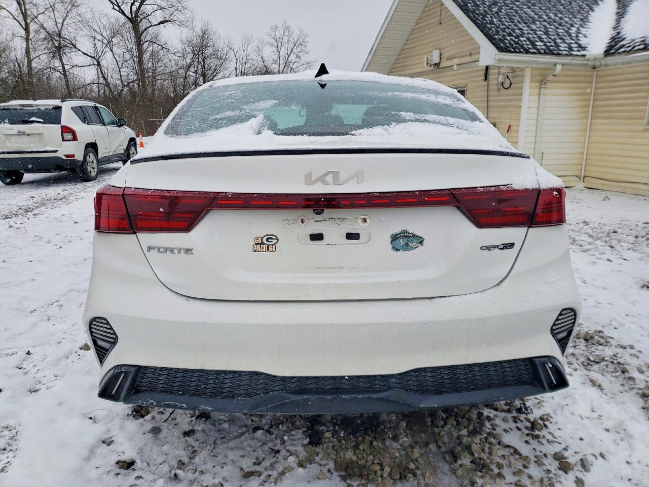 2023 KIA FORTE GT LINE photo 6