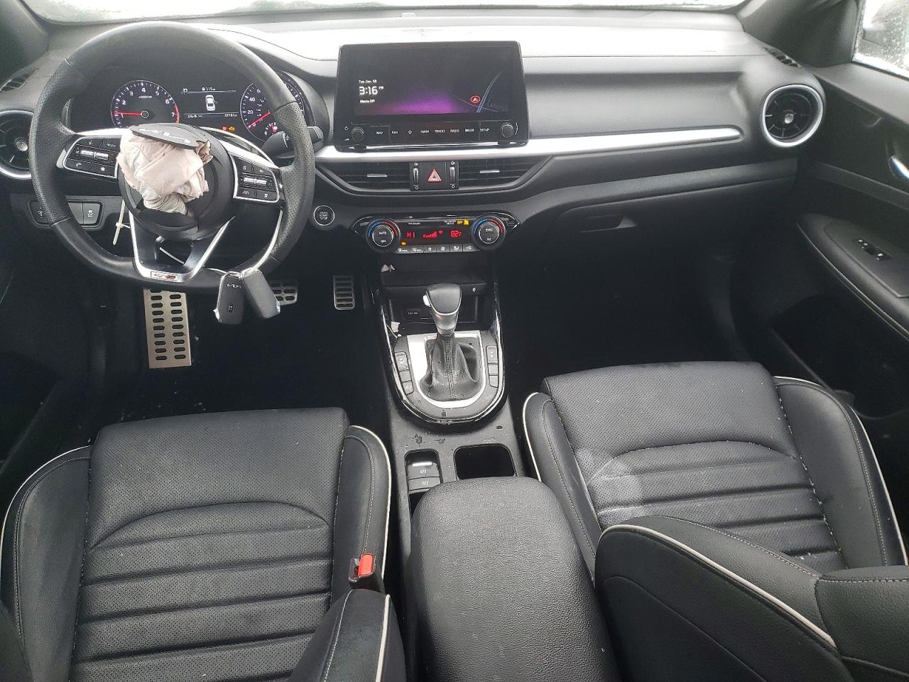 2023 KIA FORTE GT LINE photo 8