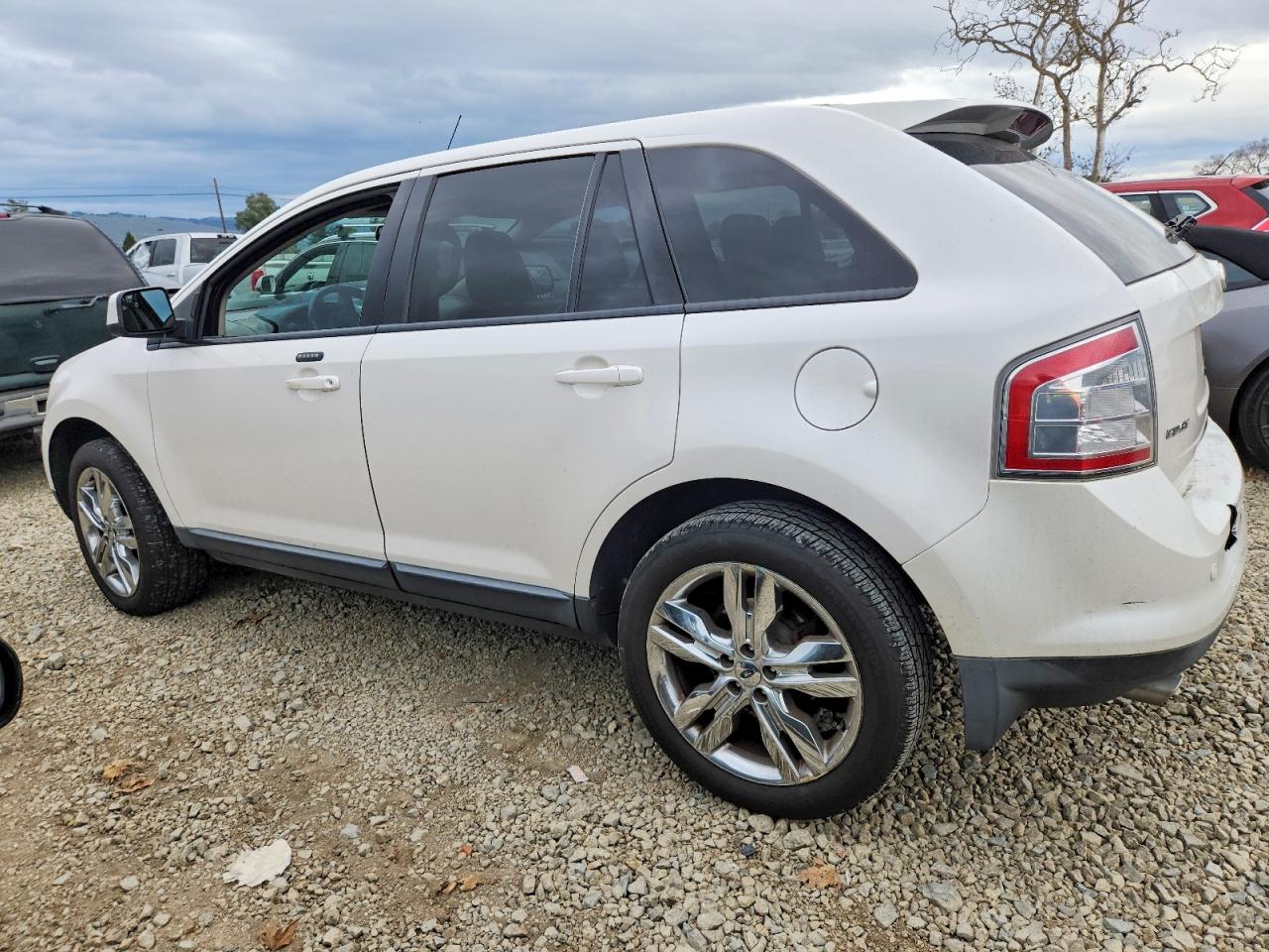 2010 FORD EDGE SEL photo 2