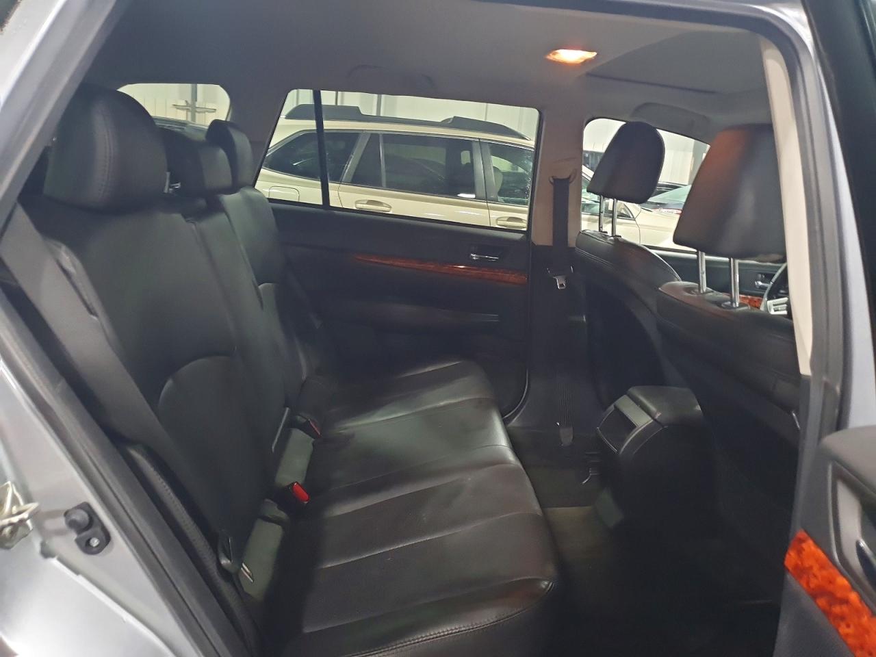 2012 SUBARU OUTBACK 2.5I LIMITED photo 10