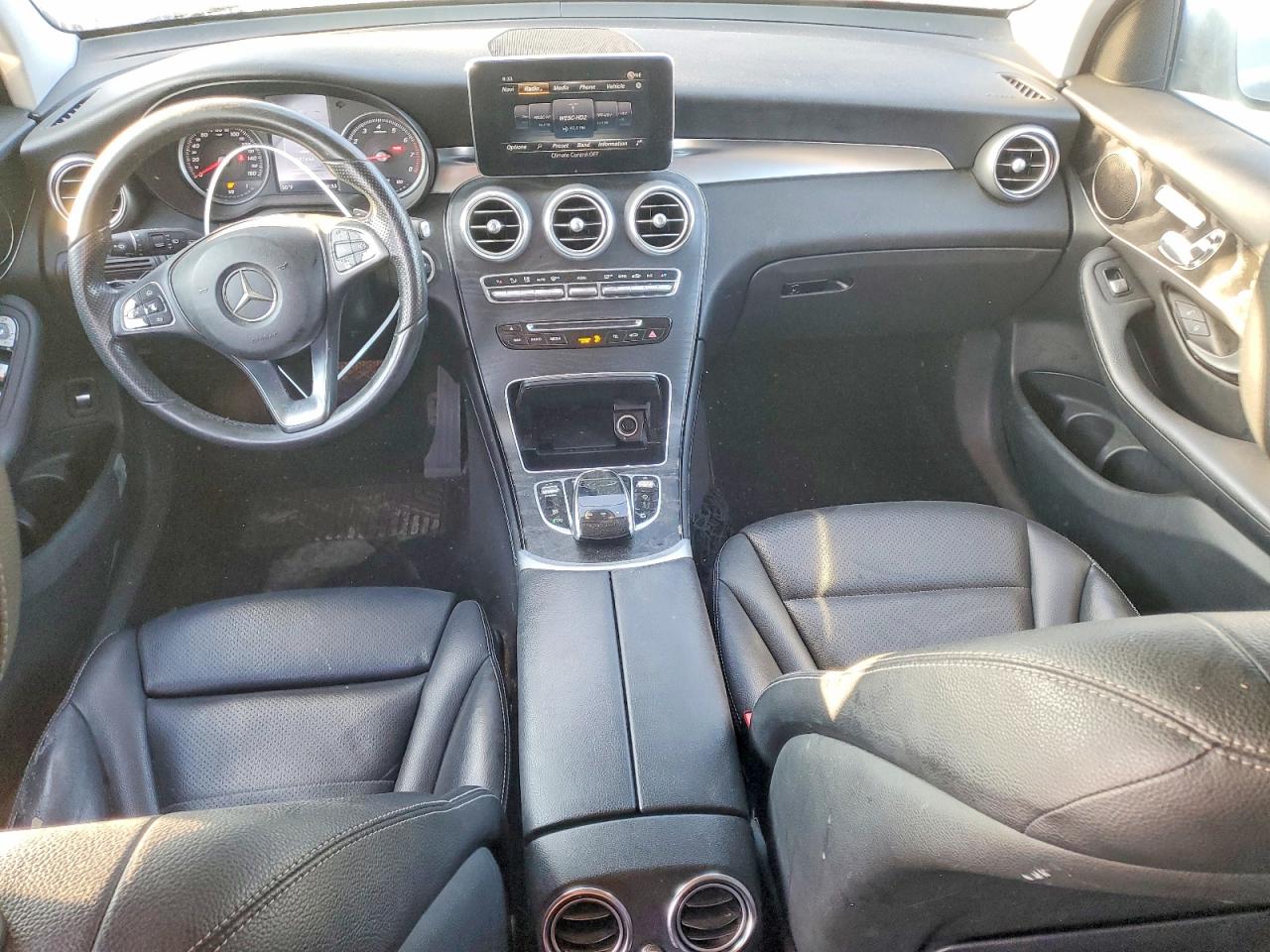 2016 MERCEDES-BENZ GLC 300 photo 8