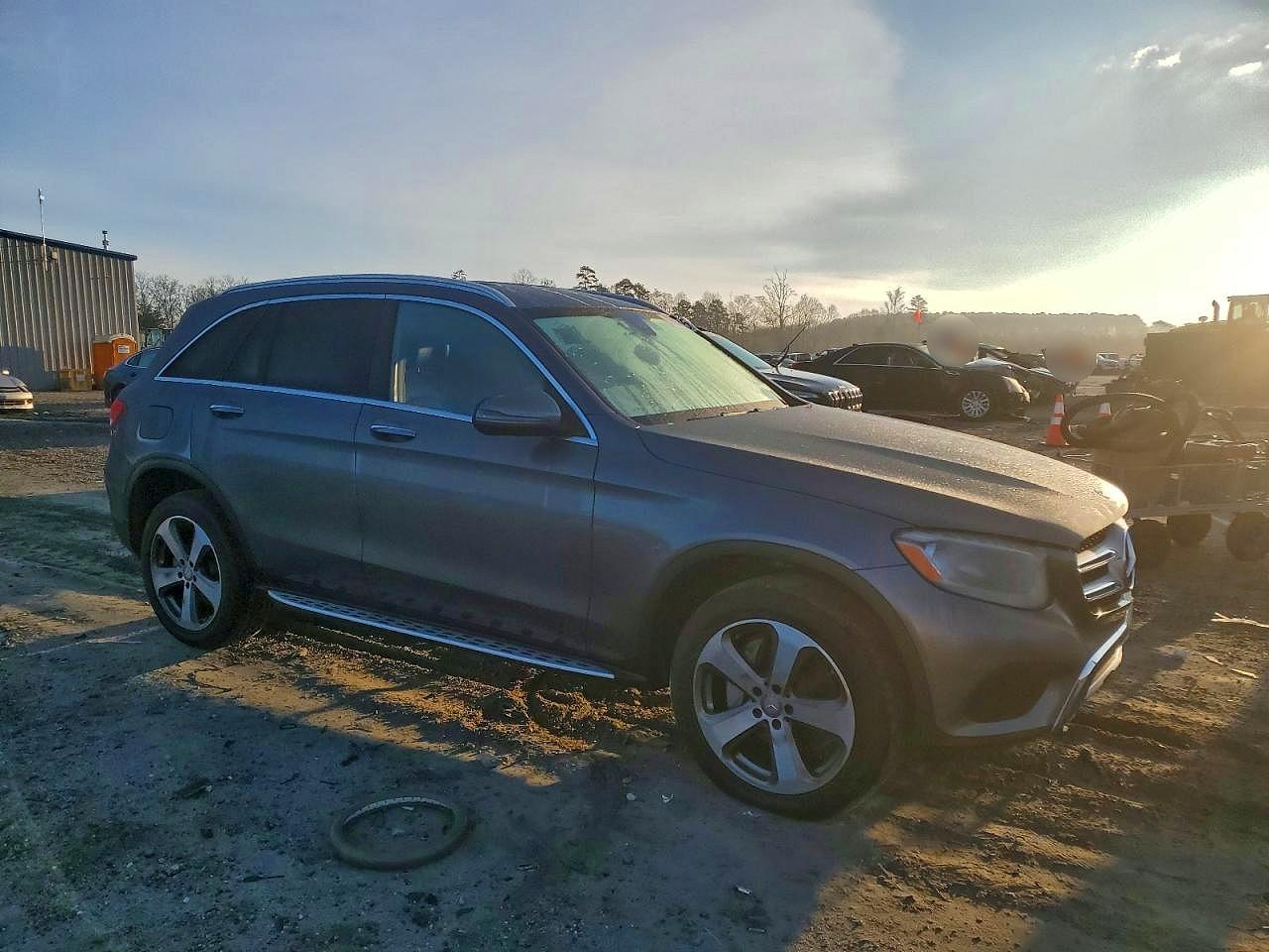 2016 MERCEDES-BENZ GLC 300 photo 4