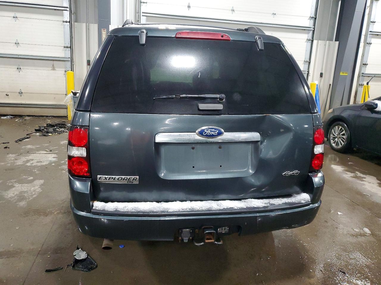 2010 FORD EXPLORER XLT photo 6