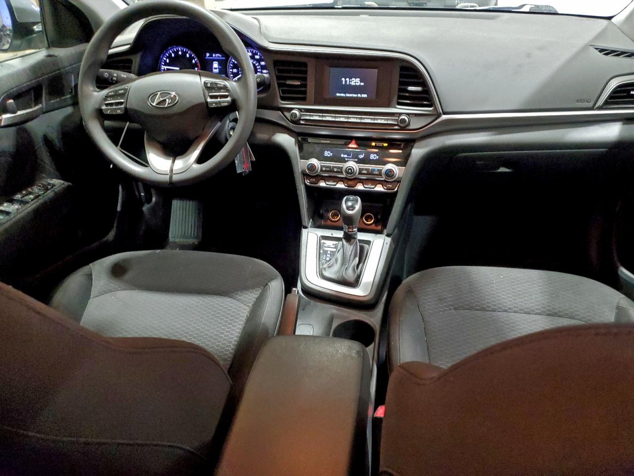 2020 HYUNDAI ELANTRA SE photo 8