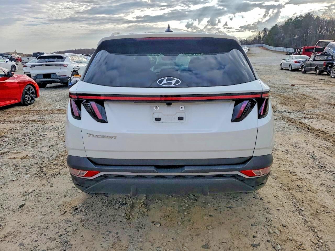 2022 HYUNDAI TUCSON SEL photo 6