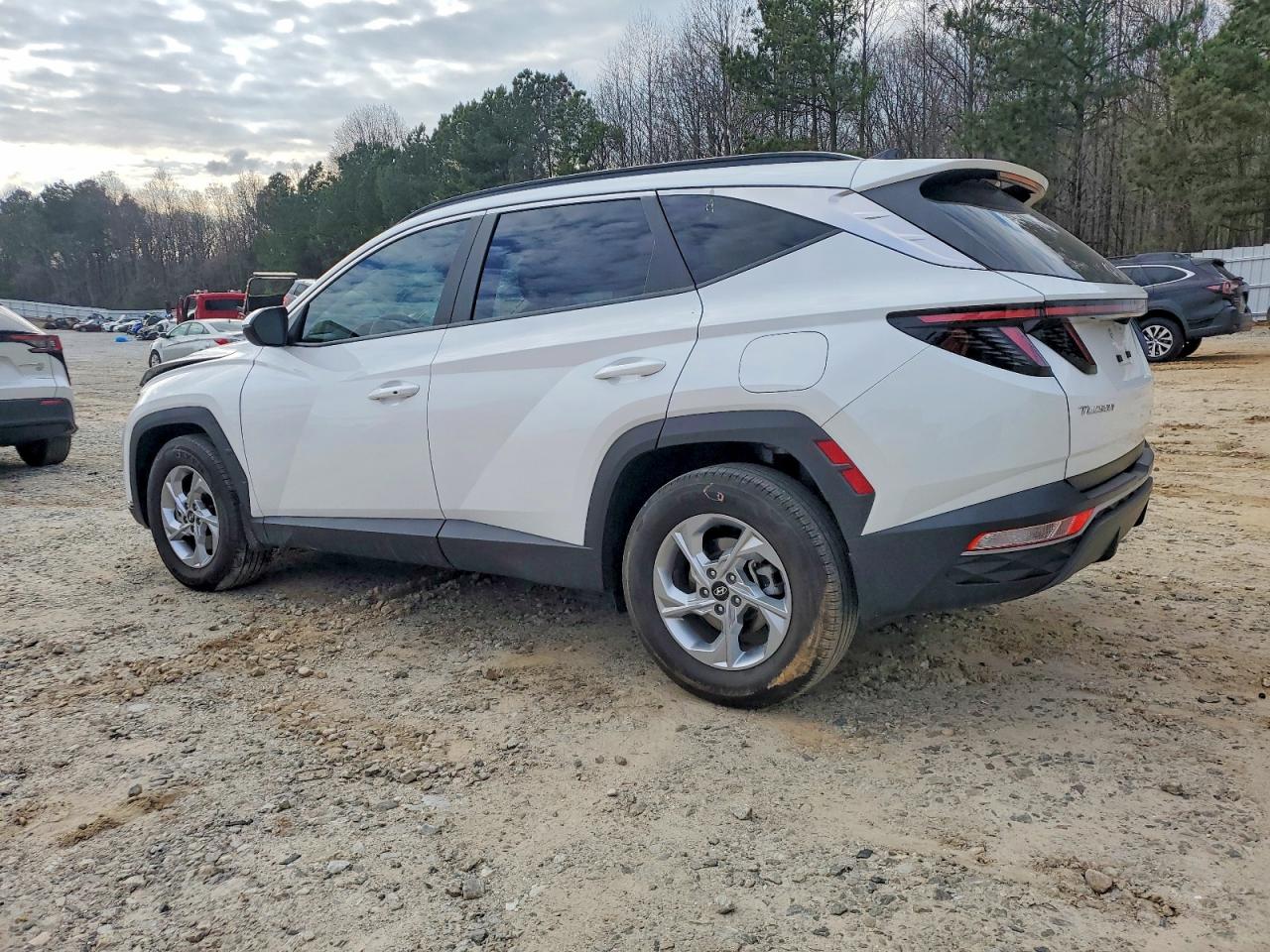 2022 HYUNDAI TUCSON SEL photo 2