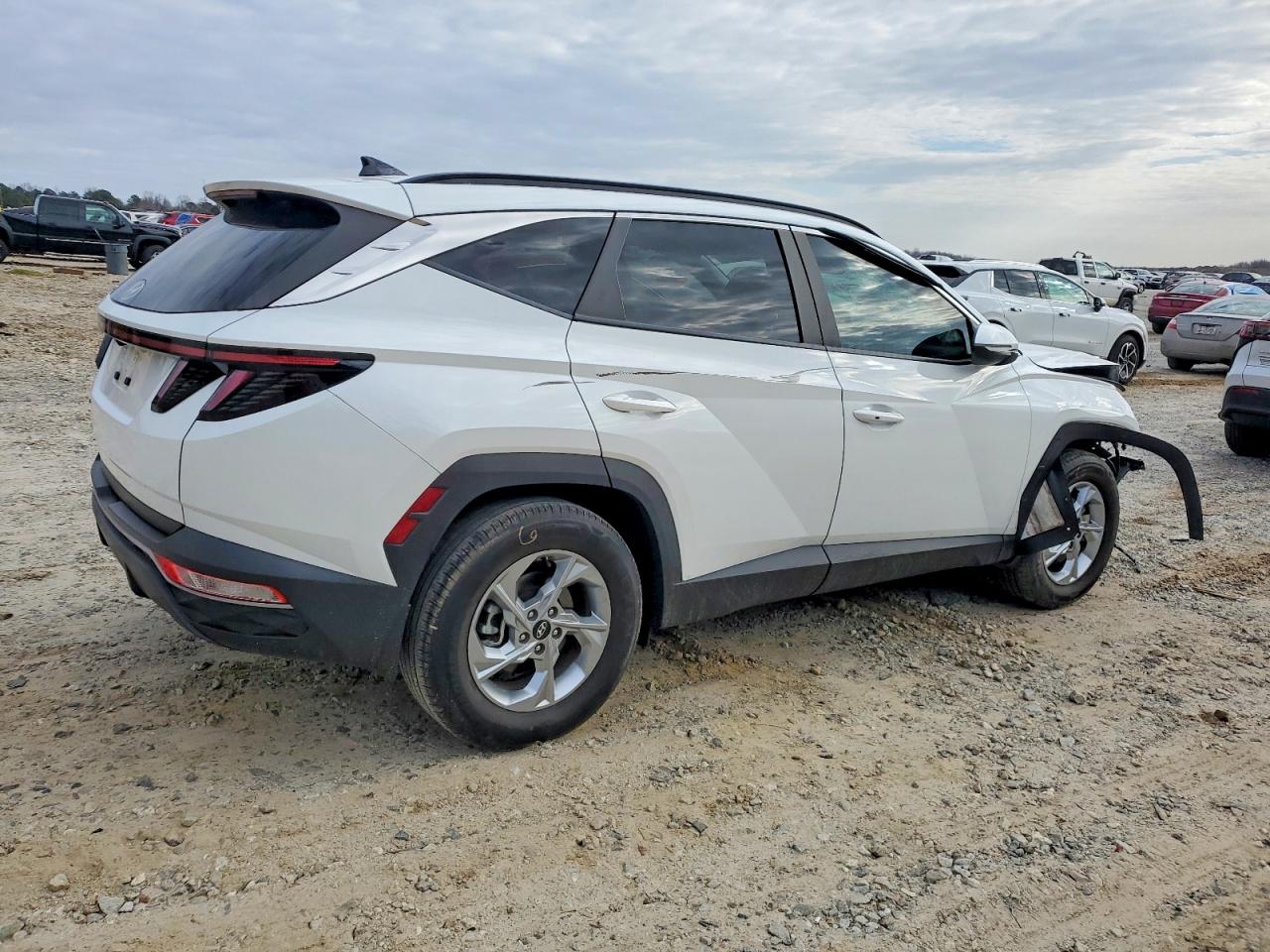 2022 HYUNDAI TUCSON SEL photo 3