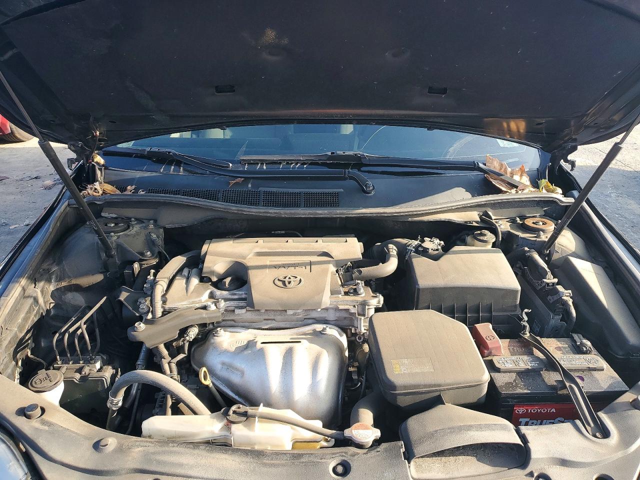 2016 TOYOTA CAMRY LE photo 11