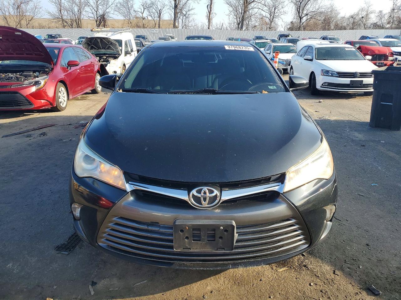 2016 TOYOTA CAMRY LE photo 5