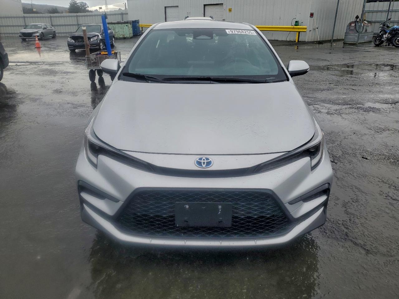 2025 TOYOTA COROLLA LE photo 5