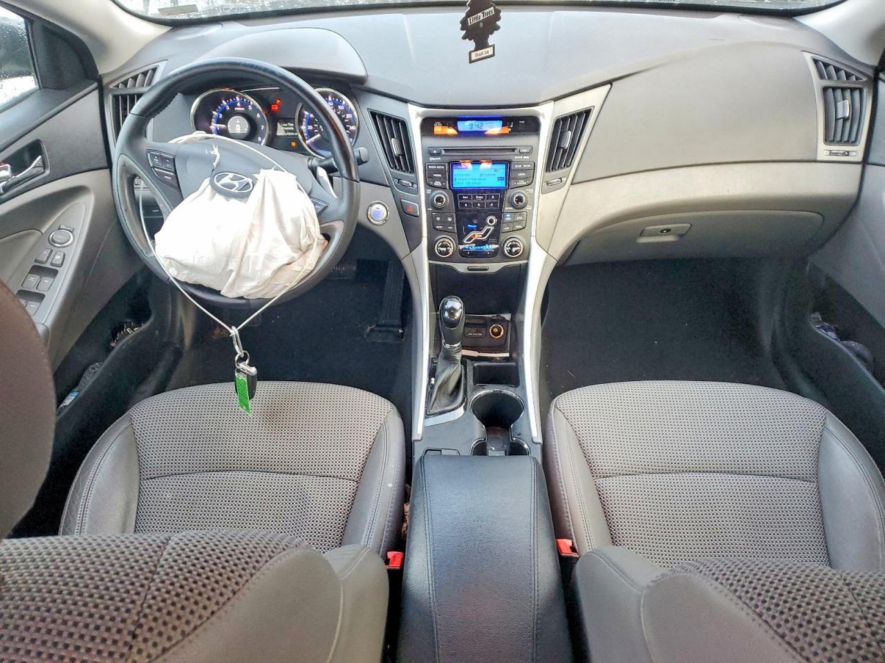 2013 HYUNDAI SONATA SE photo 8