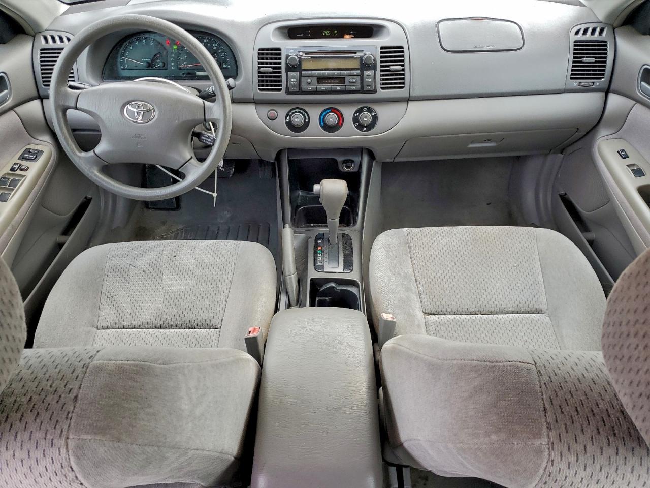 2003 TOYOTA CAMRY LE photo 8