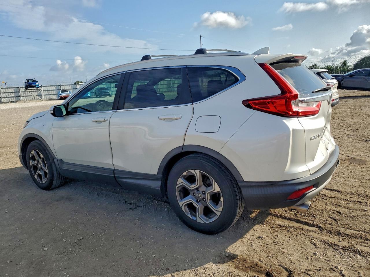 2018 HONDA CR-V EX photo 3
