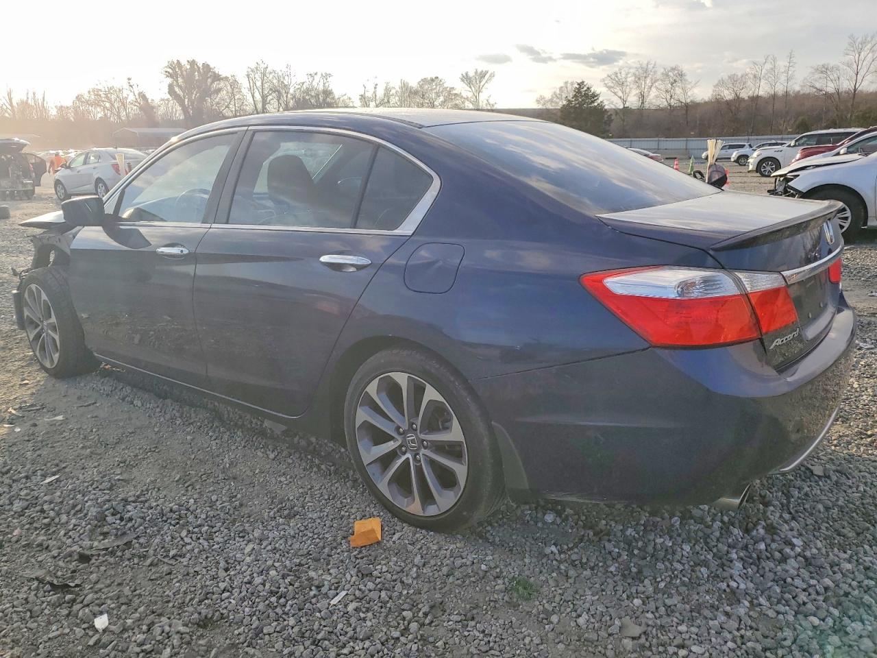 2015 HONDA ACCORD SPORT photo 2