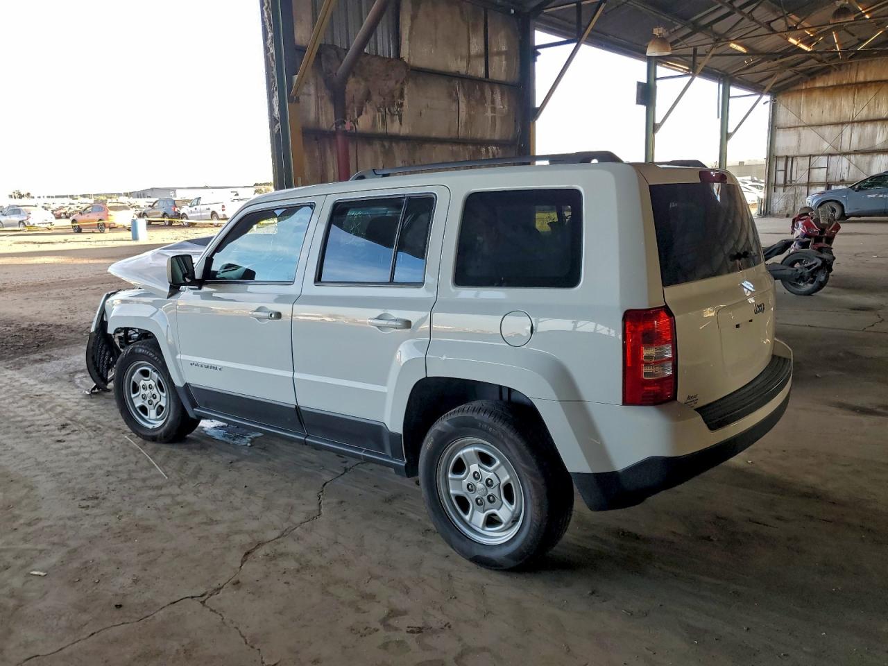 2014 JEEP PATRIOT SPORT photo 2
