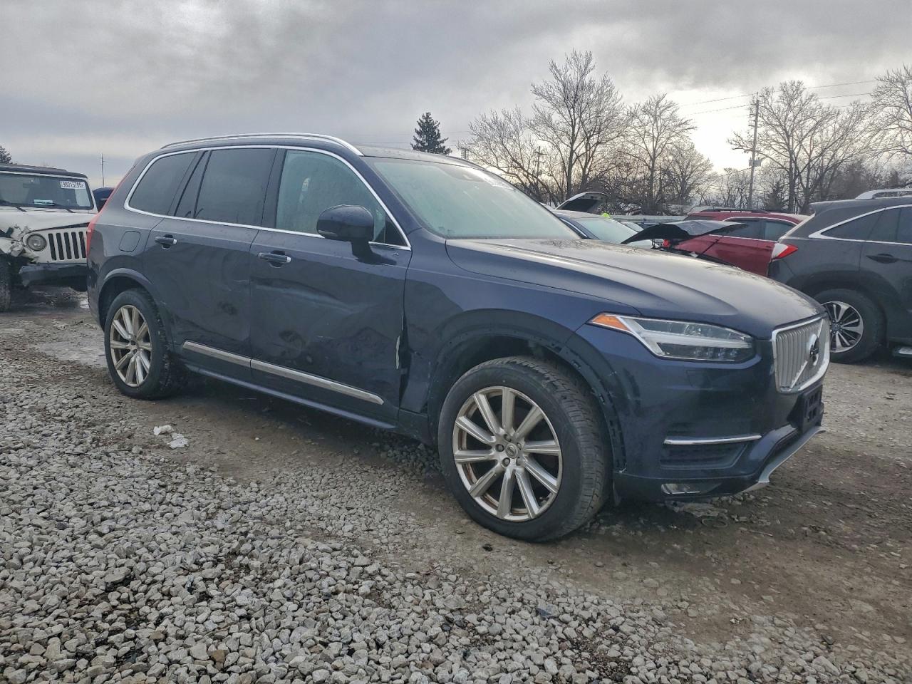 2016 VOLVO XC90 T6 photo 4