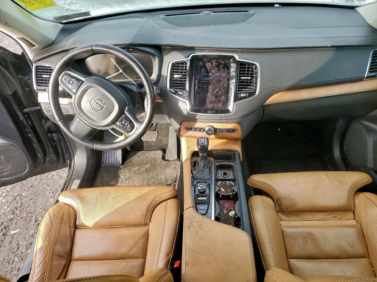 2016 VOLVO XC90 T6 photo 8