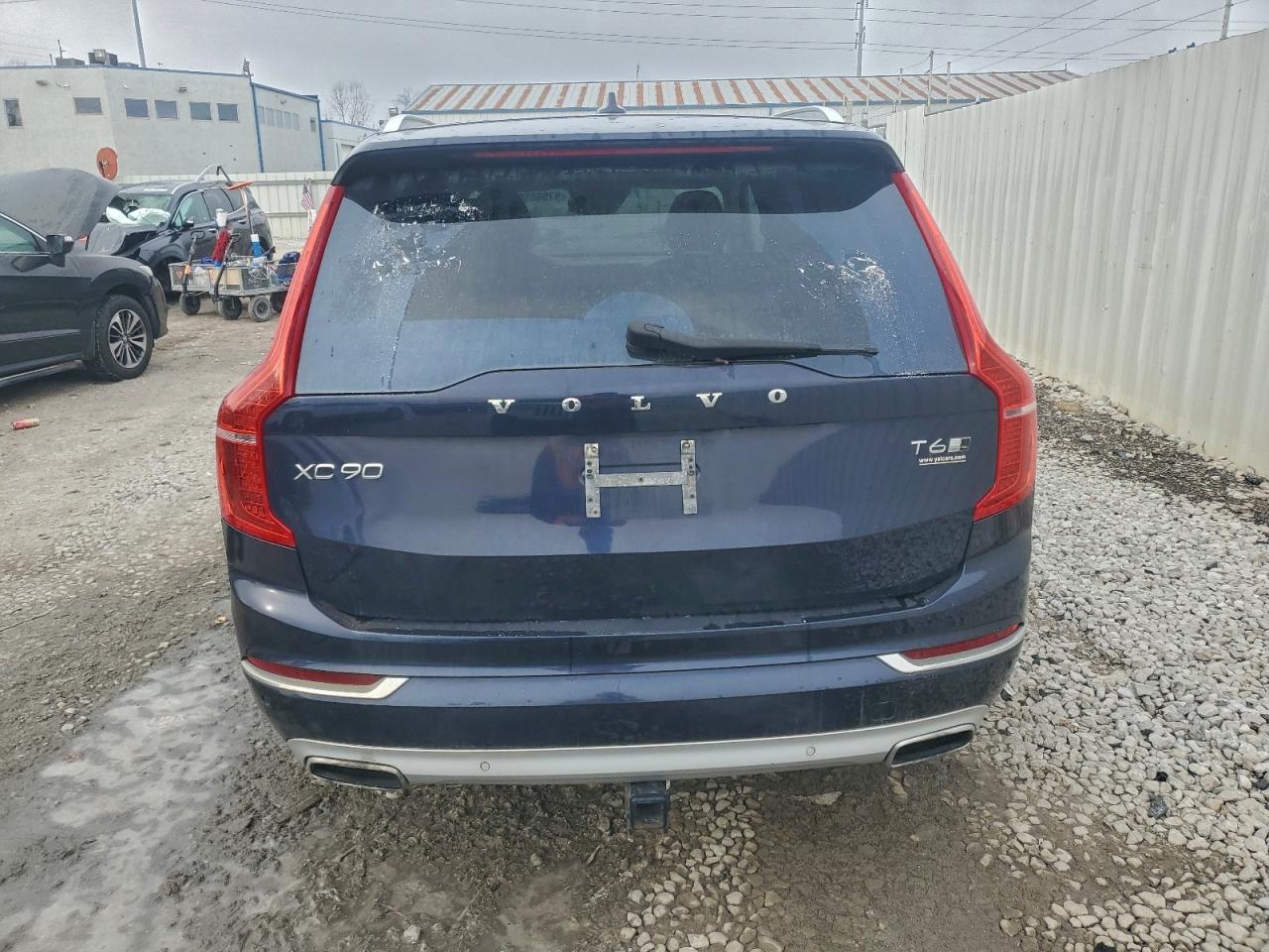 2016 VOLVO XC90 T6 photo 6