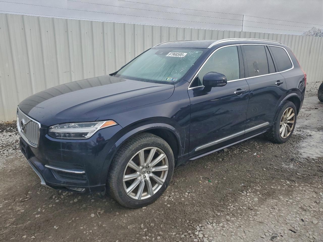 2016 VOLVO XC90