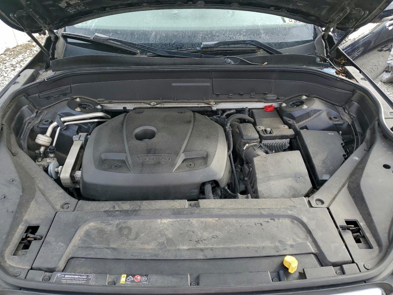 2016 VOLVO XC90 T6 photo 12