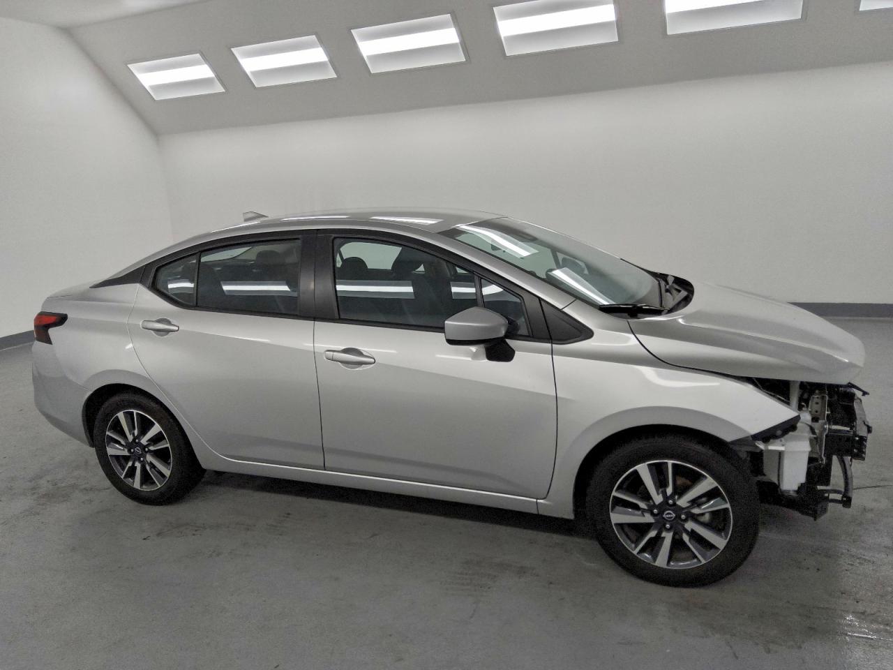 2025 NISSAN VERSA SV photo 7