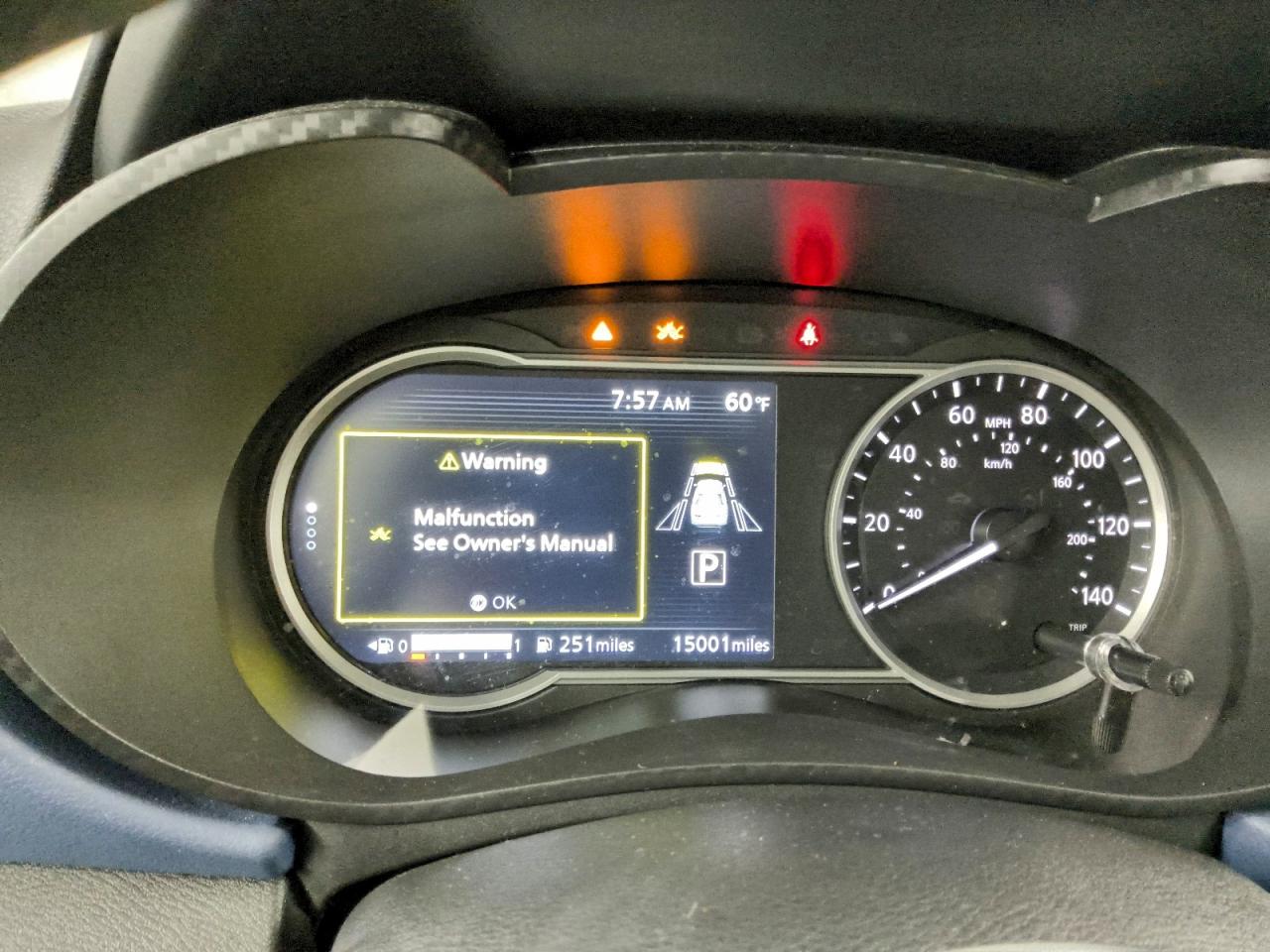 2025 NISSAN VERSA SV photo 17