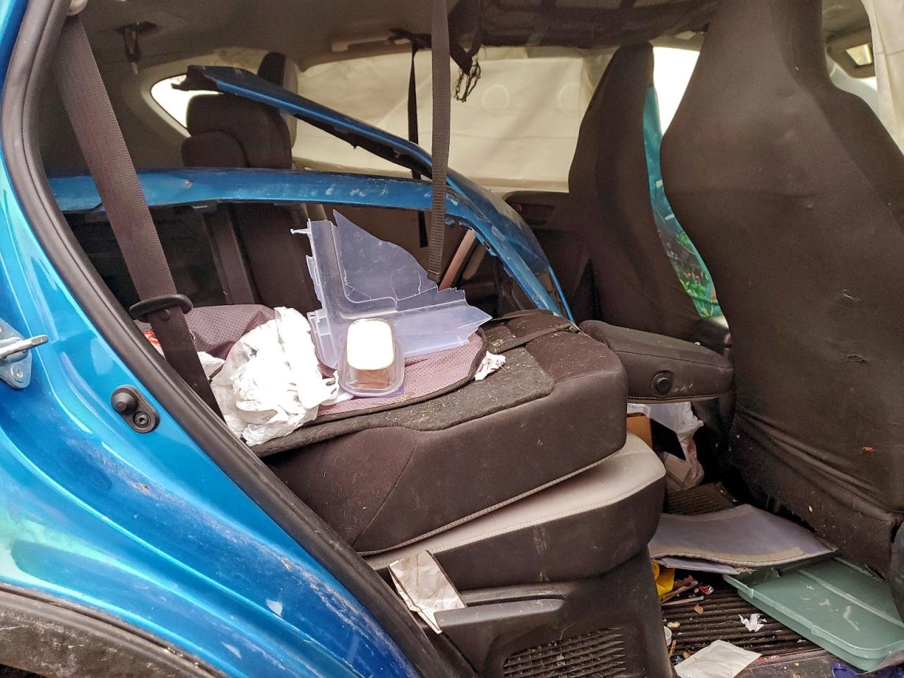 2018 TOYOTA RAV4 HV LE photo 11