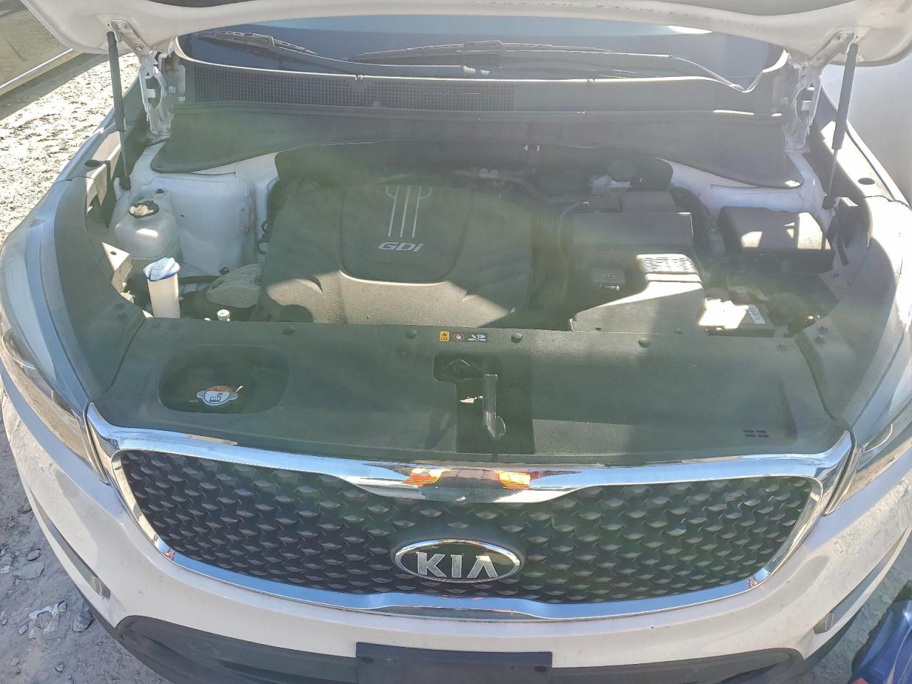 2017 KIA SORENTO LX photo 12