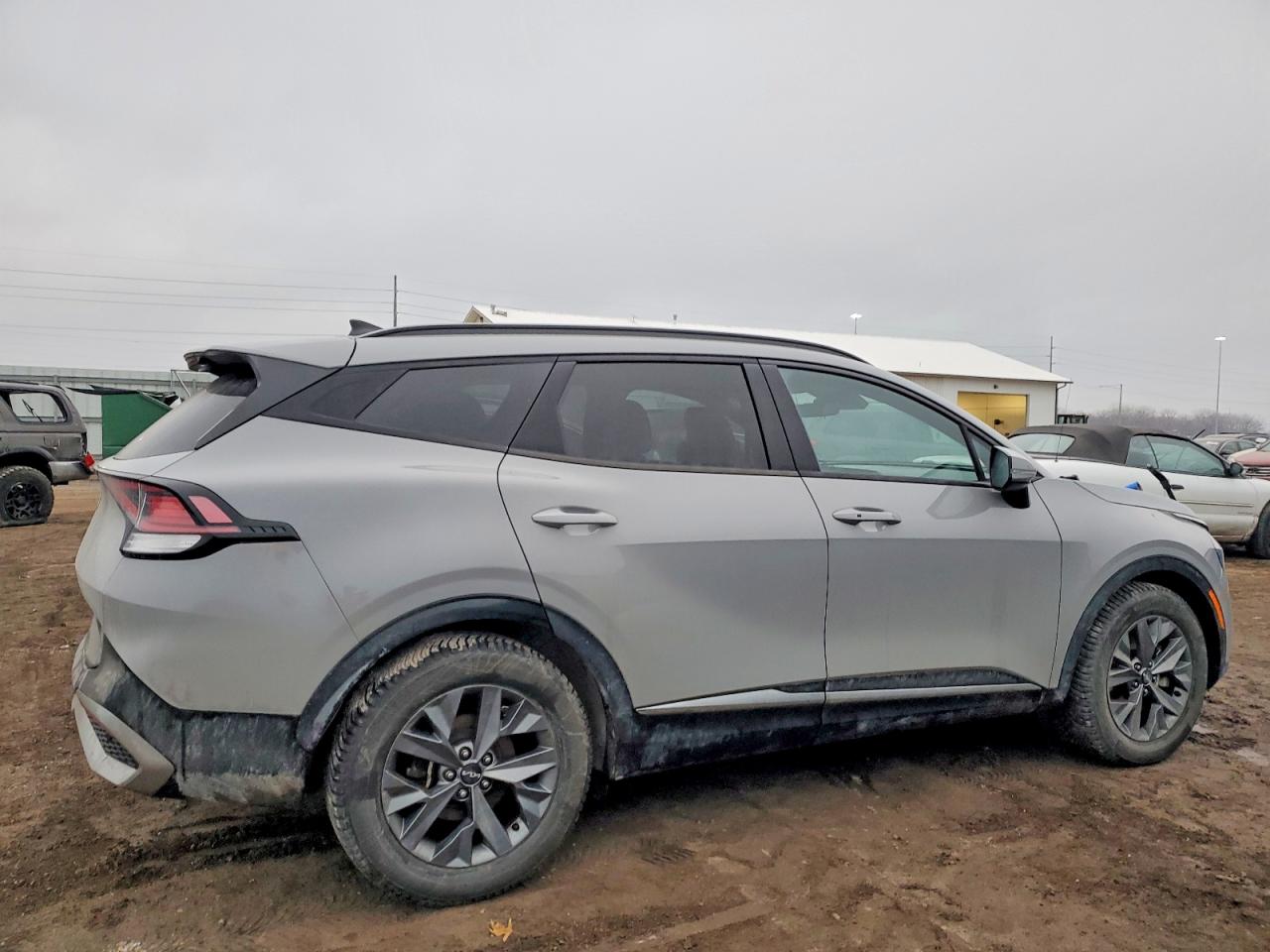 2023 KIA SPORTAGE SX photo 3