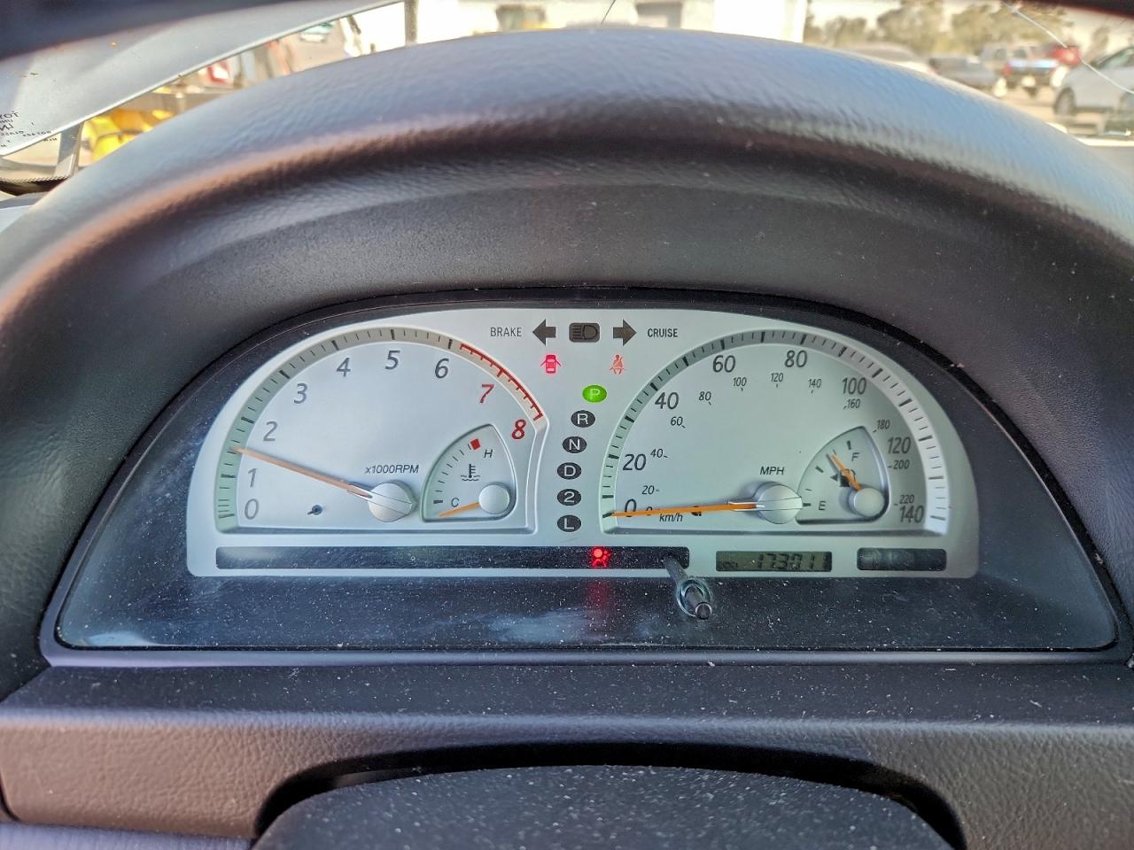 2002 TOYOTA CAMRY LE photo 9