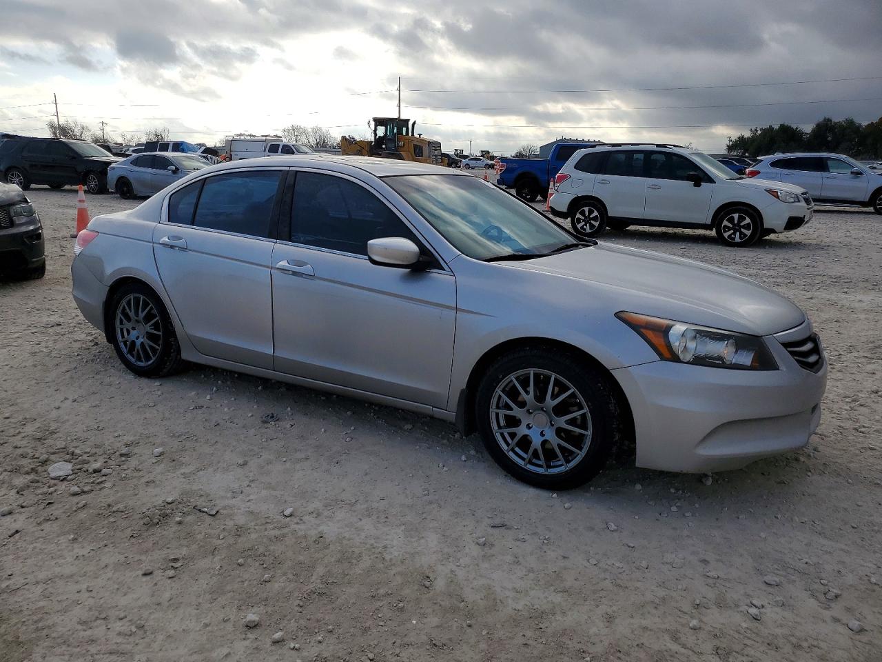 2011 HONDA ACCORD EXL photo 4