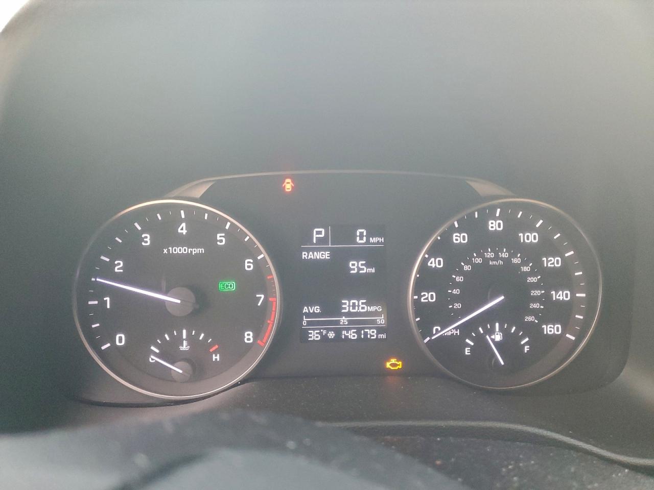 2017 HYUNDAI ELANTRA SE photo 9
