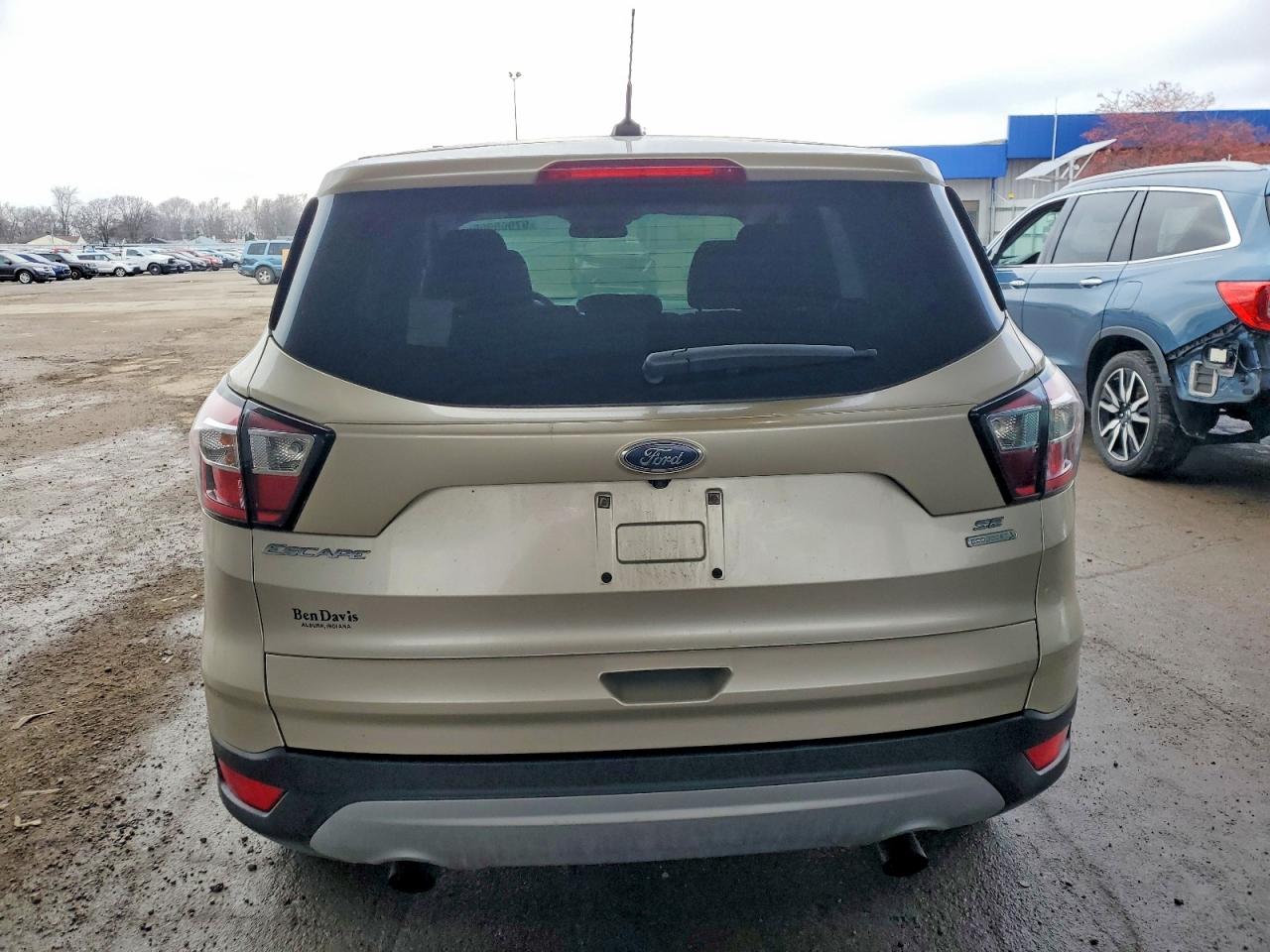 2017 FORD ESCAPE SE photo 6