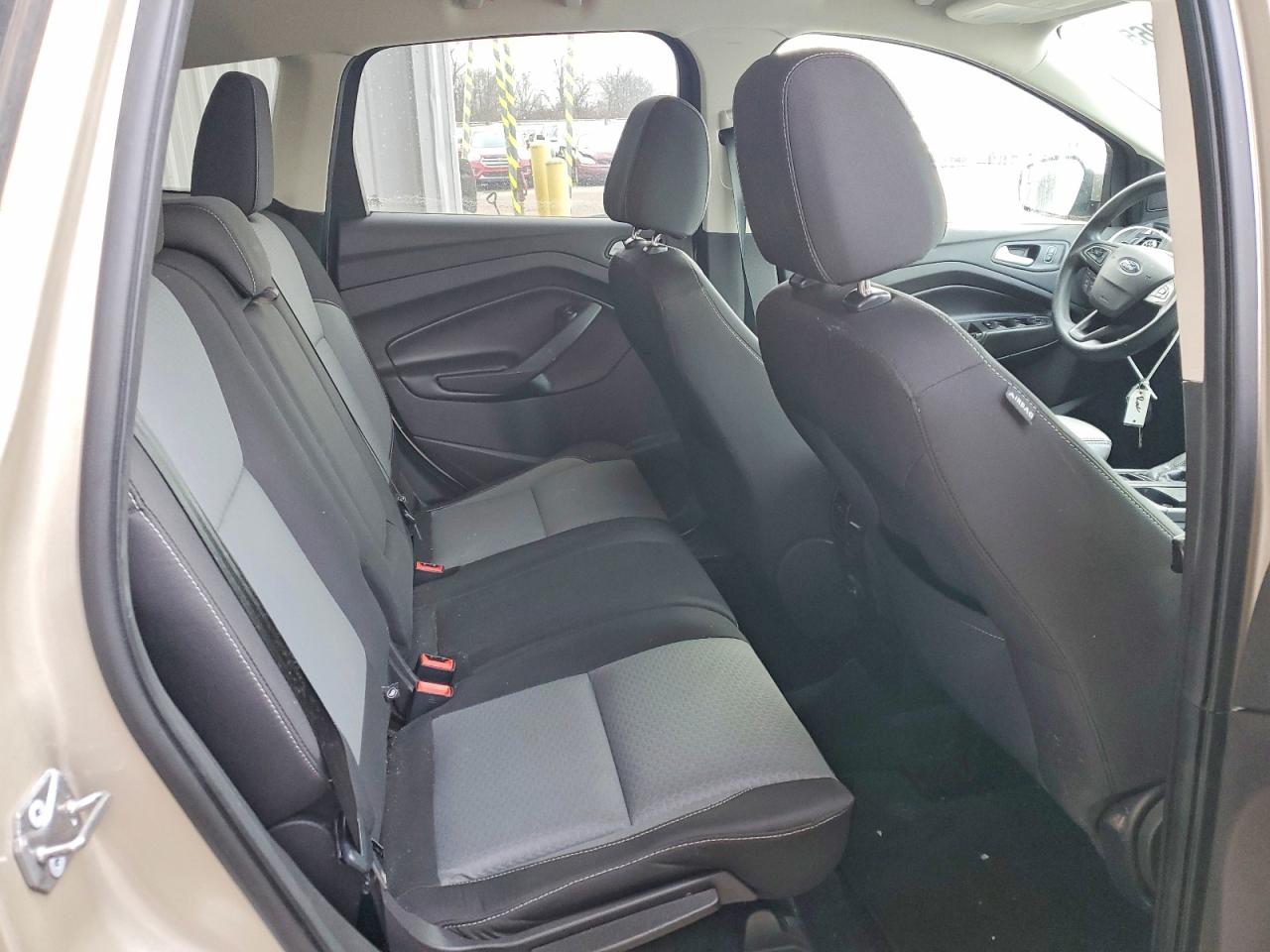 2017 FORD ESCAPE SE photo 11