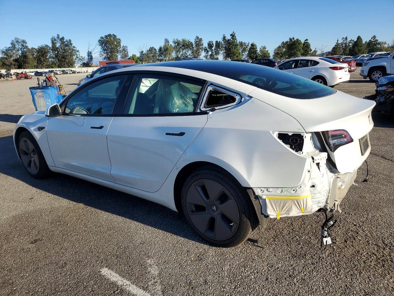2023 TESLA MODEL 3 photo 2