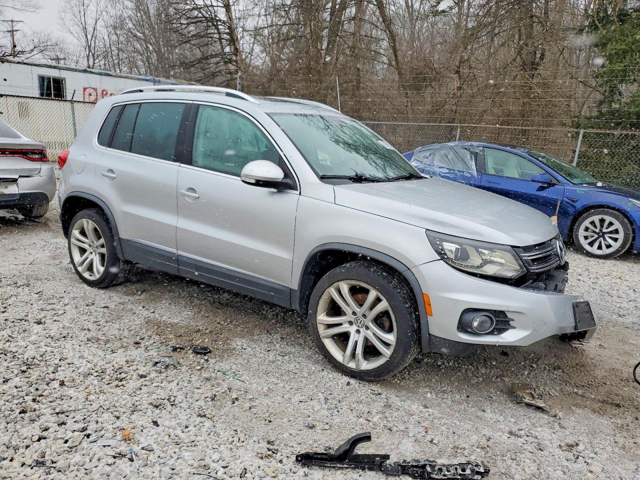 2016 VOLKSWAGEN TIGUAN S photo 4