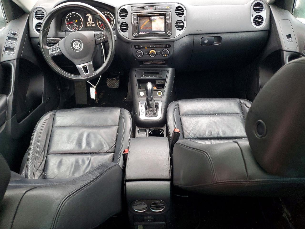 2016 VOLKSWAGEN TIGUAN S photo 8